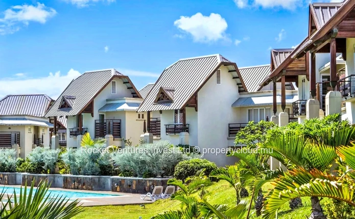 For Sale – Spacious Duplex Apartment in Grand Baie – MUR 12M