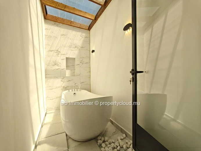 Villa For Rent – Calodyne-North