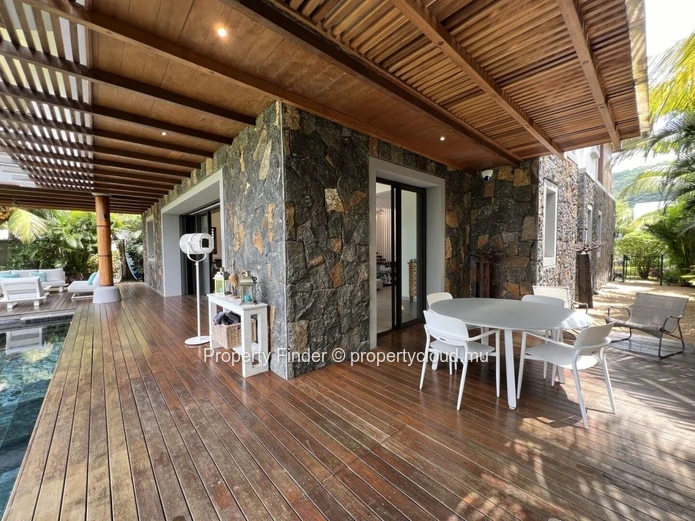 Exceptional Waterfront Villa in Mauritius' Premier Residential Marina