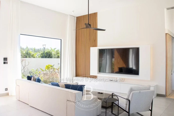 BEAU CHAMP – Villa familiale avec toit-terrasse et vue golf – 3 chambres