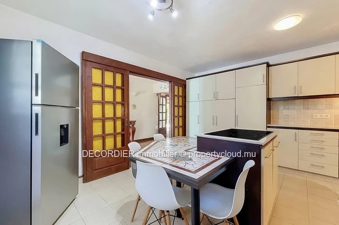A Spacious House with a Swimming Pool in Saint-Antoine