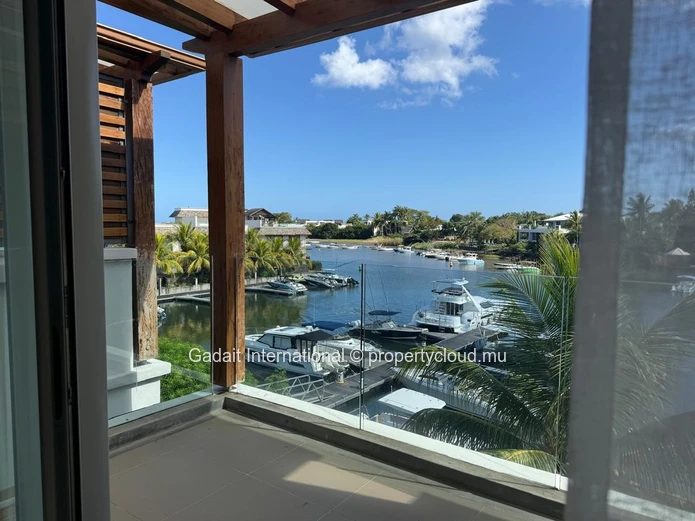 Penthouse de Luxe Vue Mer à La Balise Marina, Rivière Noire – La Seule Marina Résidentielle de l'Île Maurice