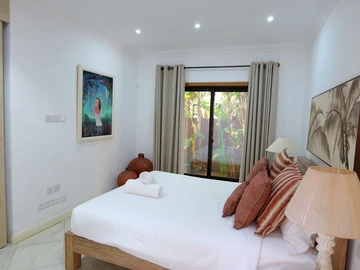 4 Bedroom Villa