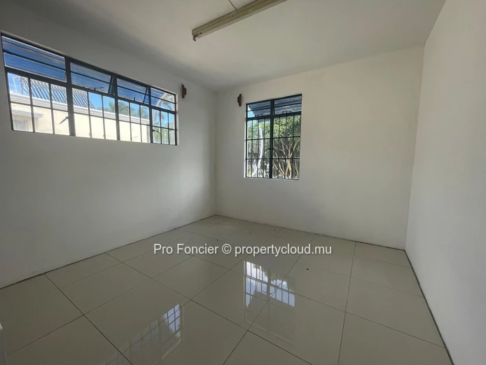 Office for rent in Phoenix - Strategic Location