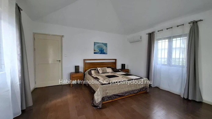 Unfurnished home for large family / rental investment