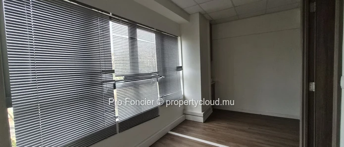 Commercial Space for rent in Quatre Bornes – Prime Location