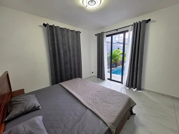 4 Bedroom Villa