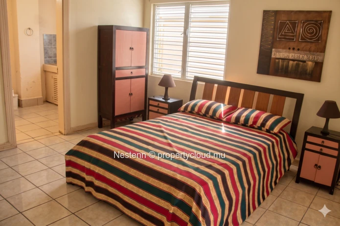 Spacious 3-bedroom apartment with mountain view