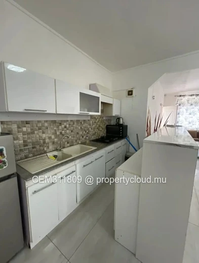 Appartement moderne de 3 chambres au rez-de-chaussée à vendre à Pereybere 