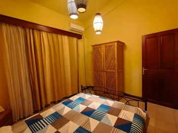 5 Bedroom Villa
