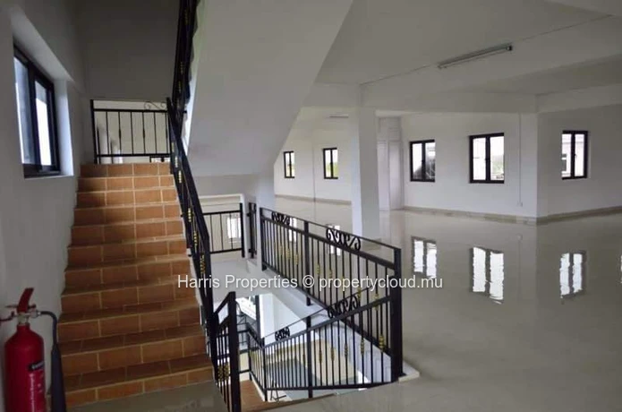 Espace commercial à louer à Khoyratty