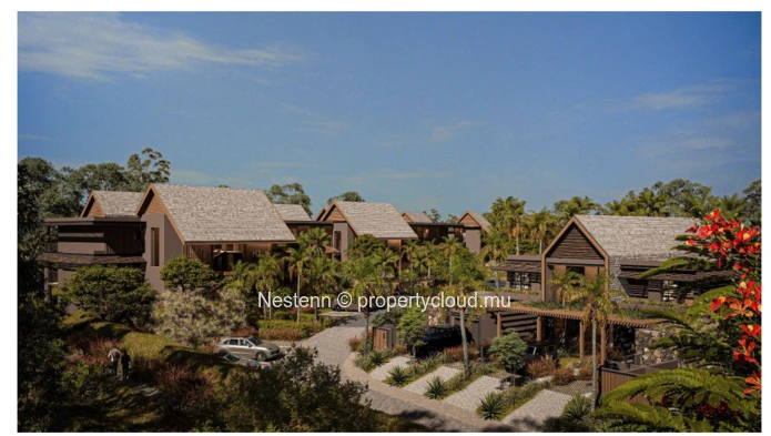 3-bedroom villa with pool and beach access