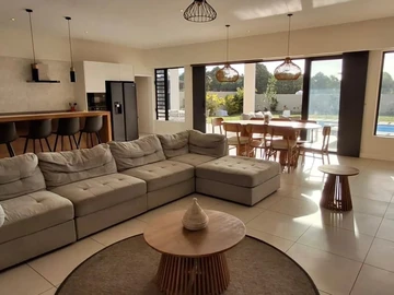 4 Bedroom Villa