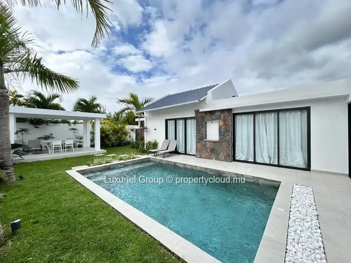 Beautiful Designer Villa with Pool and Outdoor Living Spaces