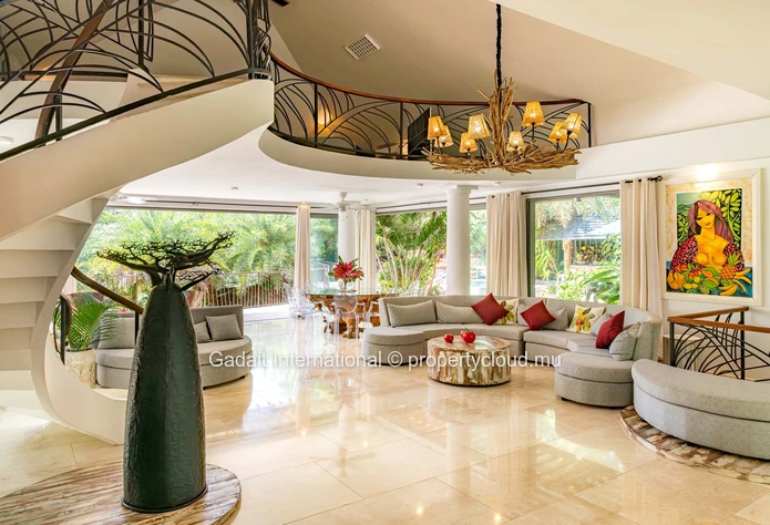 An exceptional frontline golf villa in the heart of the prestigious Anahita estate