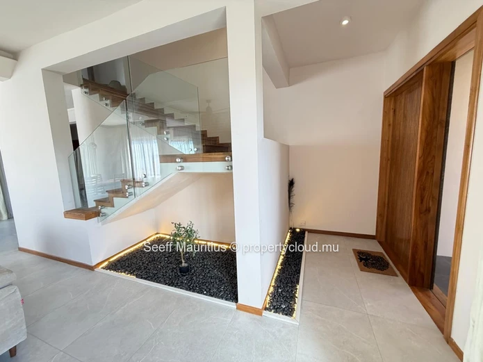 Elegant Contemporary 4-Bedroom Villa in Trou Aux Biches