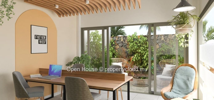 Local Market - Stylish 2 Bedroom Apartment with Communal Pool in Calodyne.