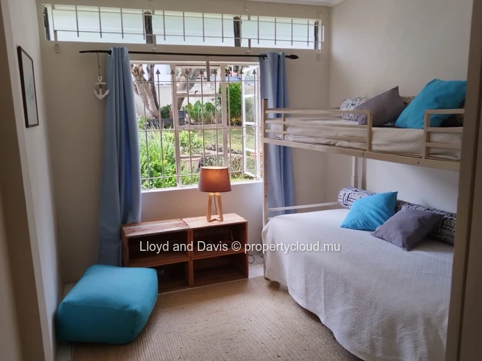 Élégante maison mauricienne avec accès privé à la plage