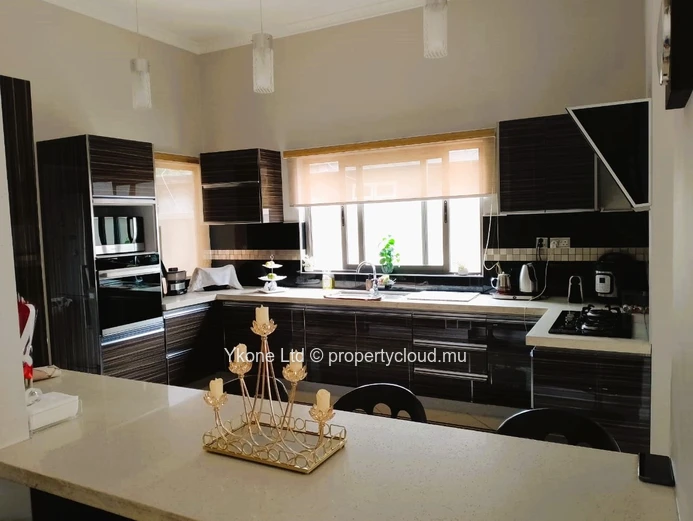 Villa For Sale In Rose Hill