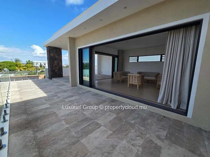 New Luxury Villa for Rent in Pereybere – Space, Comfort and Modern Living