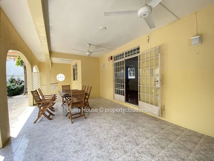 Villa 4 chambres avec piscine à louer à Trou aux Biches