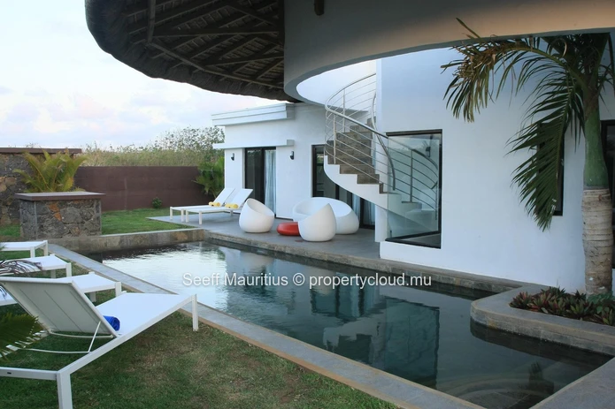 Villa d'Exception avec Roof-Top à Pointe aux Piments