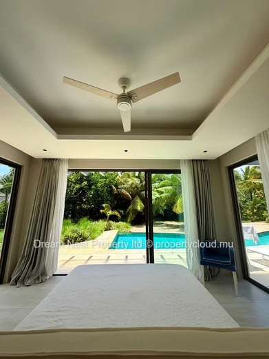 Villa d’Exception de 7 Chambres au Cœur d’un Domaine Privé de Prestige, Proche du Golf et d’un Hôtel 5 Étoiles