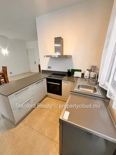 Appartement élégant de 2 chambres + bureau à seulement 200 m de la plage – Pereybere