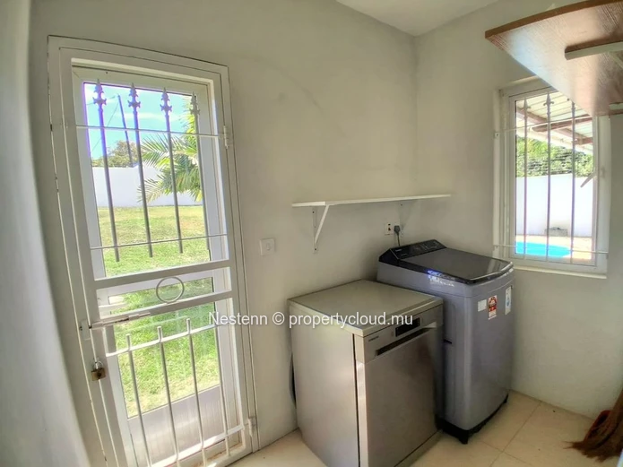 Magnificent Villa In Calodyne – A Rare Living Environment In Mauritius