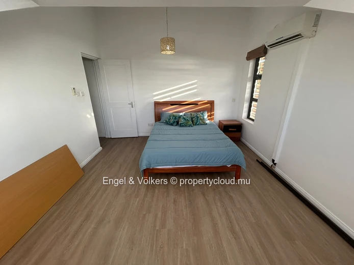 Luxury 3-Bedroom Sea View Penthouse for Rent – Flic en Flac