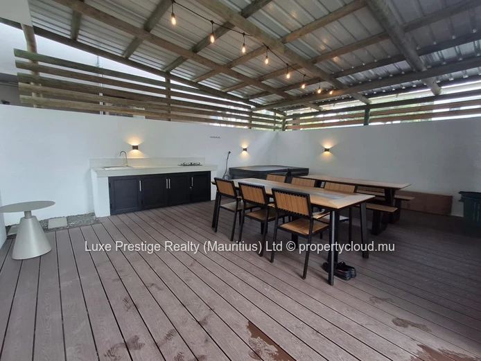 Modern 3-Bedroom All-Ensuite Apartment with Jacuzzi & Bathtub | Fully Air-Conditioned | North Mauritius