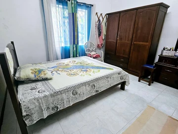 7 Bedroom House