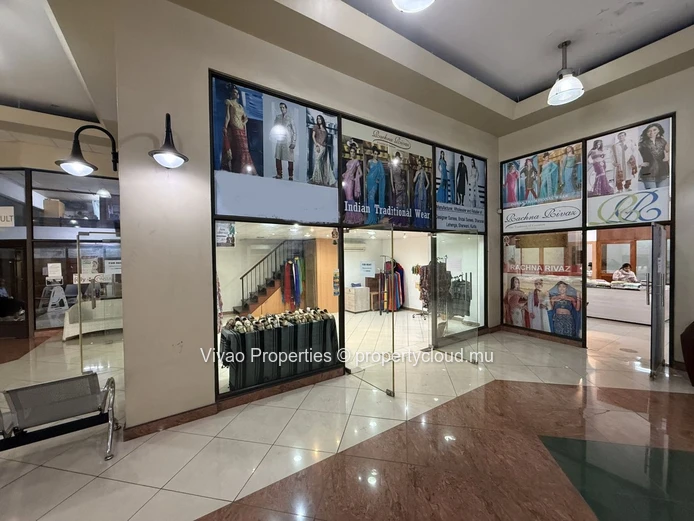 "Prime Commercial Space on ground floor for Rent in Quatre Bornes on main road - 70m² - Great visibility - Ideal Loca...