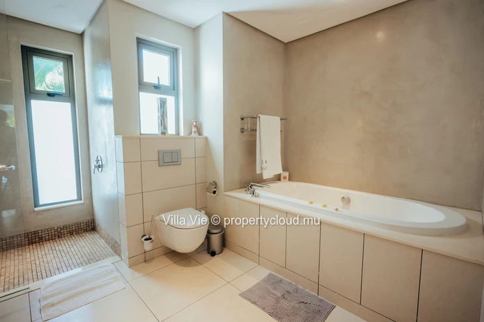 Beau Champ - Magnifique duplex de 3 chambres avec piscine privée