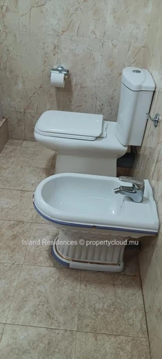 Trou aux Biches - Appartement de 60m2 complètement meublé dans une cour cloturé dans un morcellement paisible près de...