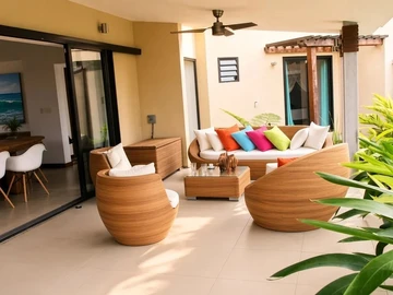 5 Bedroom Villa