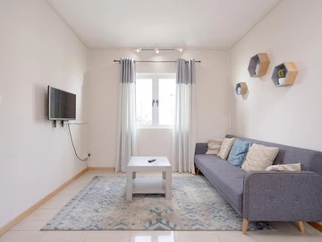 8 Bedroom Office