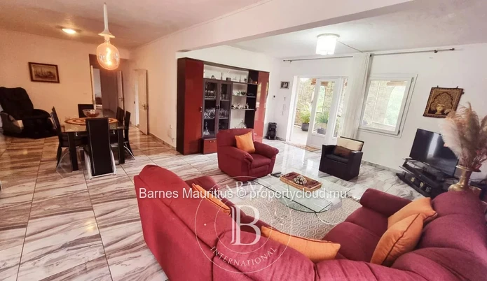 FLIC EN FLAC - Villa Familiale en 2 Parties - 7 Chambres