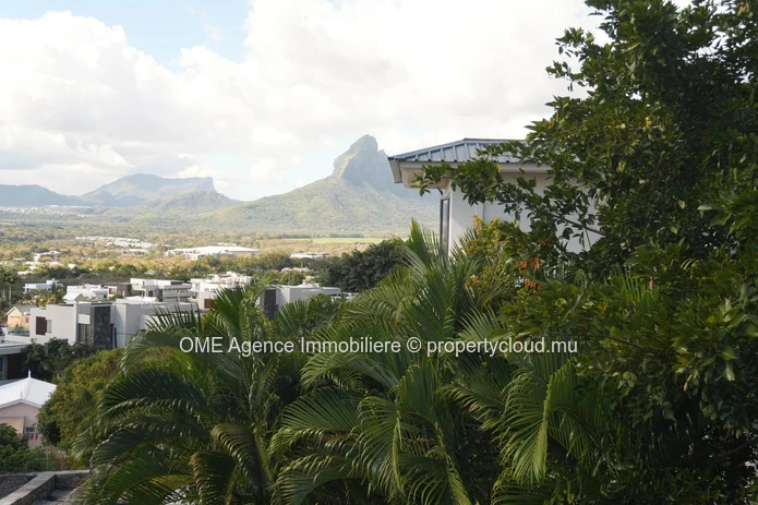 4-Bedroom Home with Panoramic Ocean Views