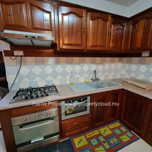 Bel appartement en premier etage à louer à Pointe aux Biches