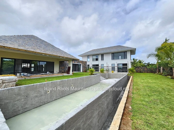 Magnifique villa de luxe haut de gamme dans une résidence sécurisée à Mont Choisy.