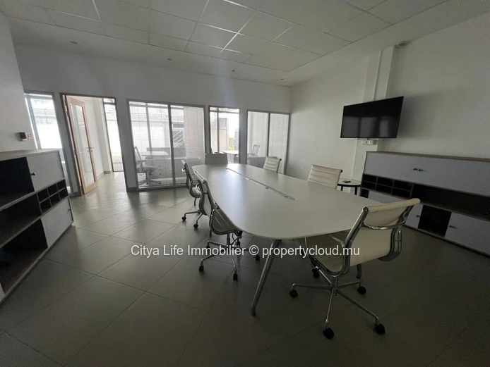 Modern Office Space for Rent in Prime Grand Baie Location - 300m² Semi-Furnished for Rs 230,000!