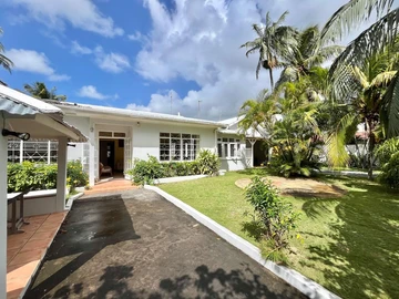 5 Bedroom Villa