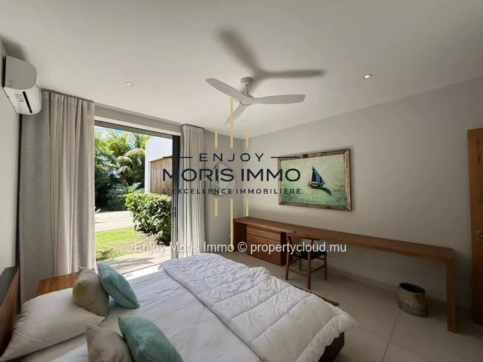 Villa contemporaine de prestige à louer à Grand Baie – 4 chambres | Piscine privée | Résidence sécurisée | 300 m²