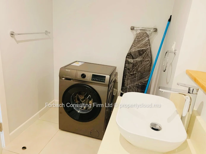 Modern 2-Bedroom Apartment For Long-Term Rent – The Grove, Smart City, Flic En Flac 