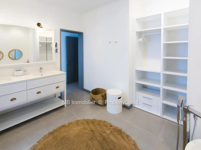 Apartment for rent.