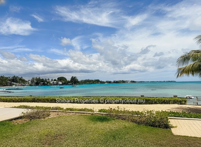 Penthouse de 384 m² à vendre à Péreybère avec 3 chambres