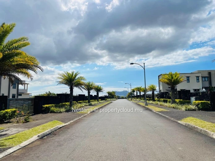 FOR SALE – Exceptional Residential Plot in Aurea, Moka