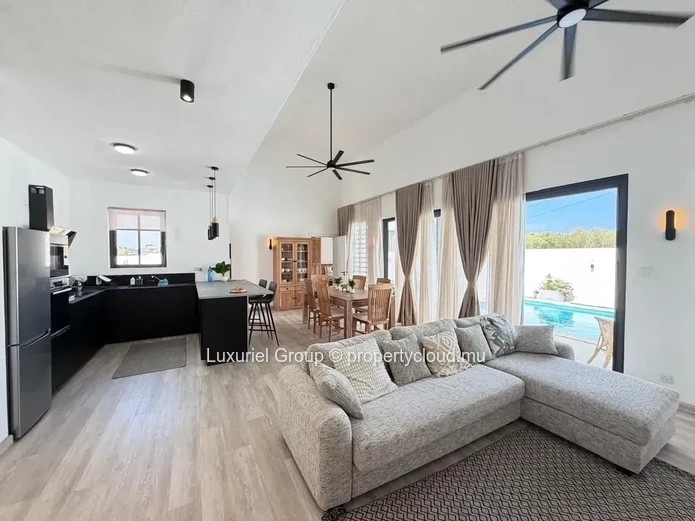 Beautiful Single-Storey Villa For Rent In Pereybere