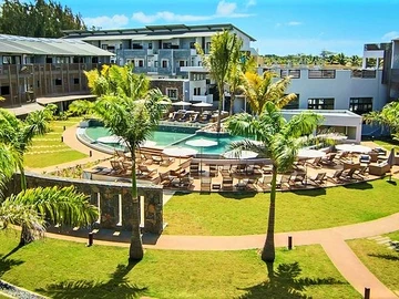 Cozy apartment walking distance to the beach